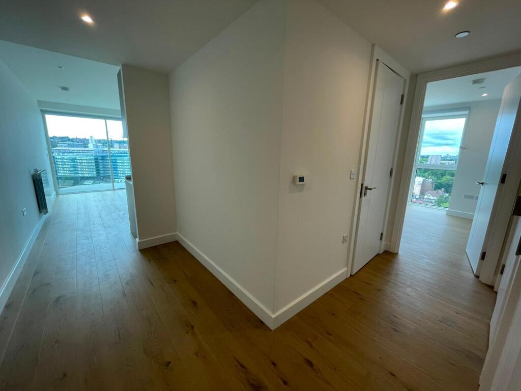 Apartment in London - View 2