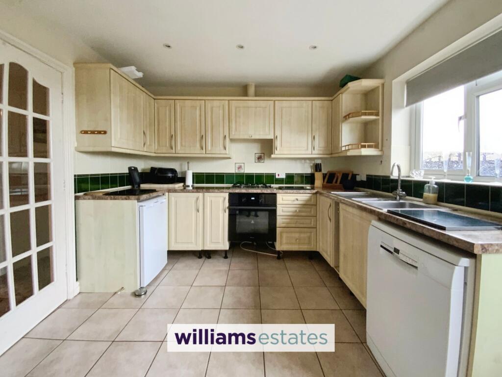 Ffordd Penrhwylfa, Prestatyn, LL19 photo 5