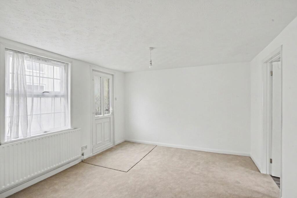 House in Cambridge - View 4