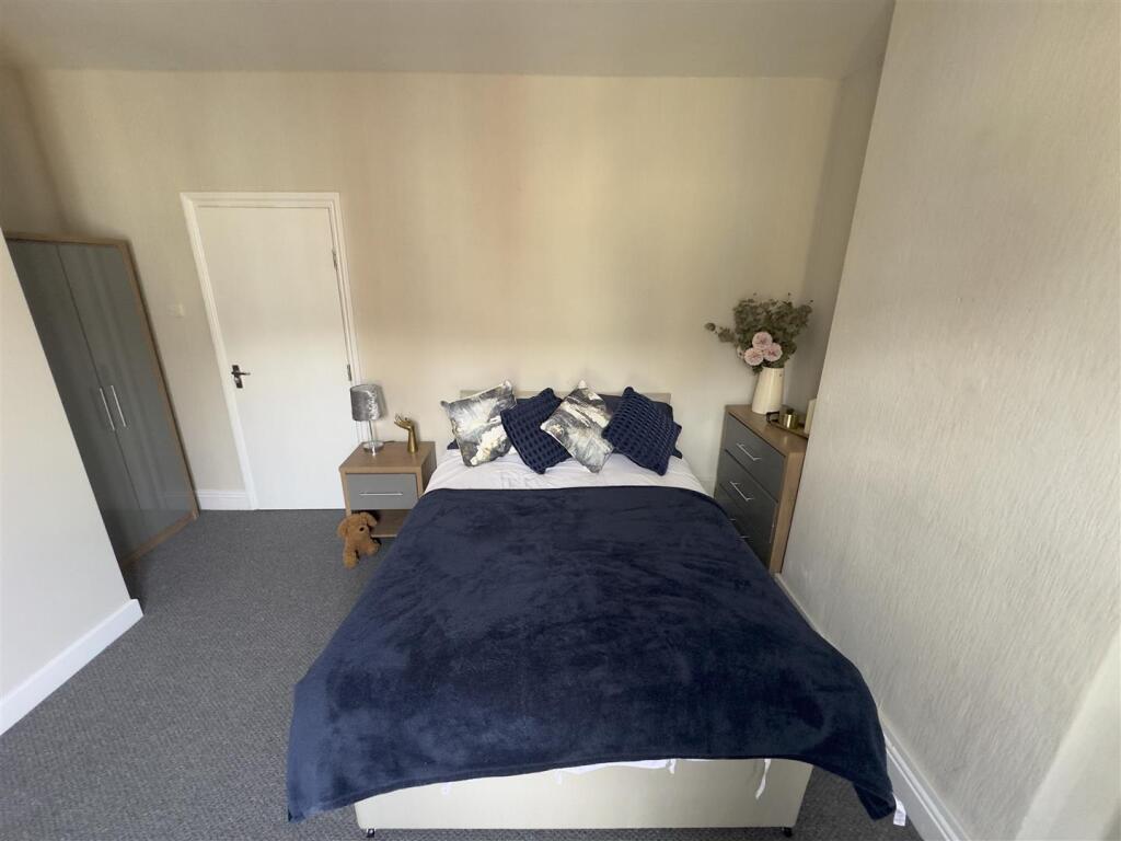 *NEW EN-SUITE ROOM* Derby Street, Mansfield - View 6