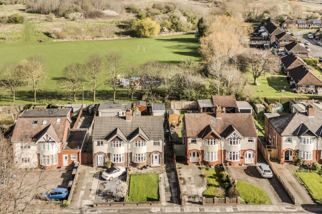 Middlewich Road, Rudheath, Northwich, Cheshire, CW9 photo 4