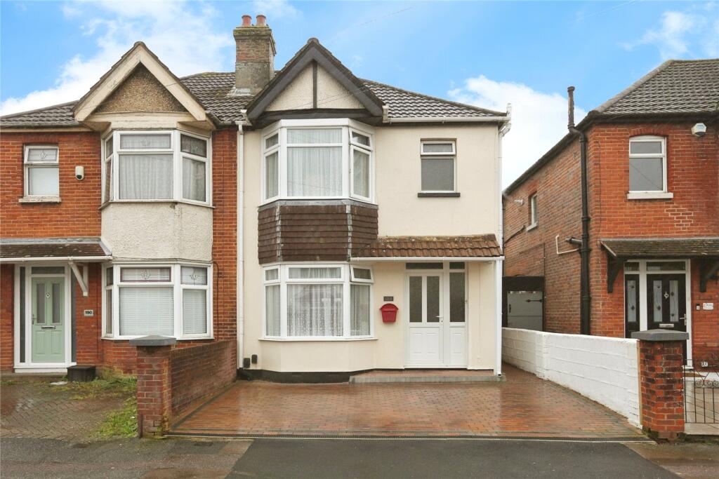 Main image of property: Manor Road North, Southampton, Hampshire, SO19