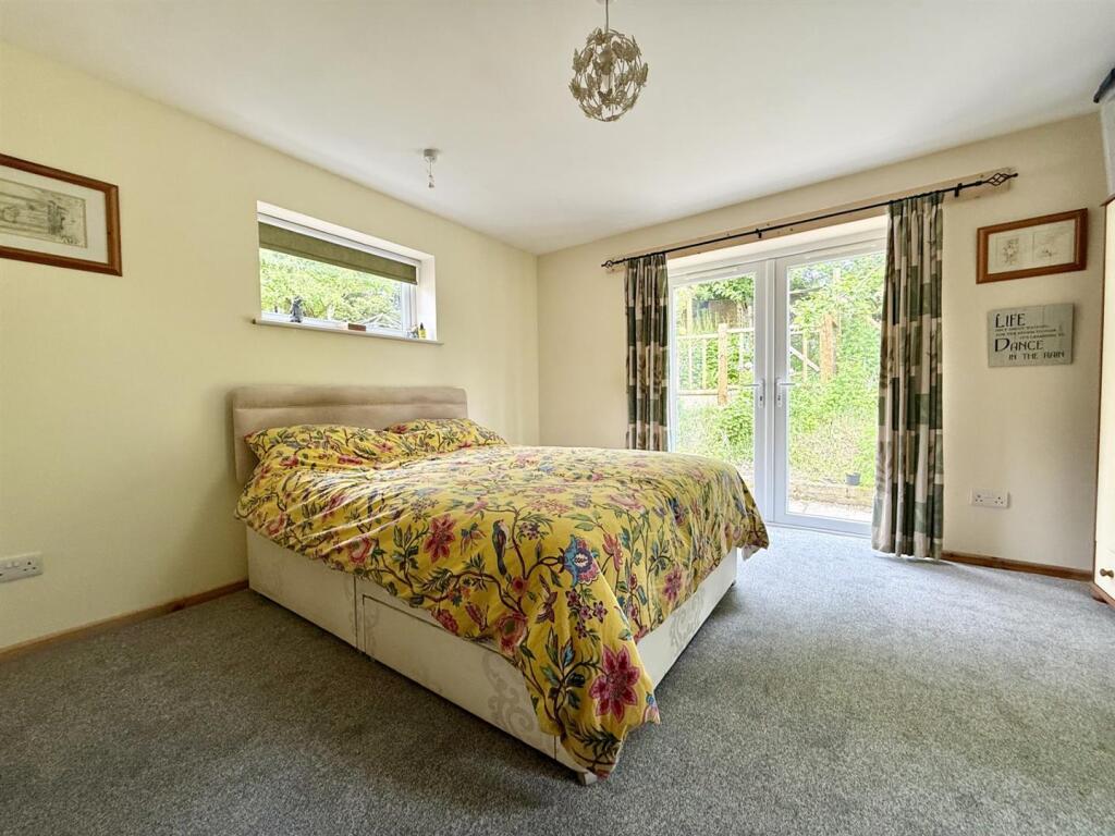 House in Tewkesbury, Wickridge Street, Ashleworth - More