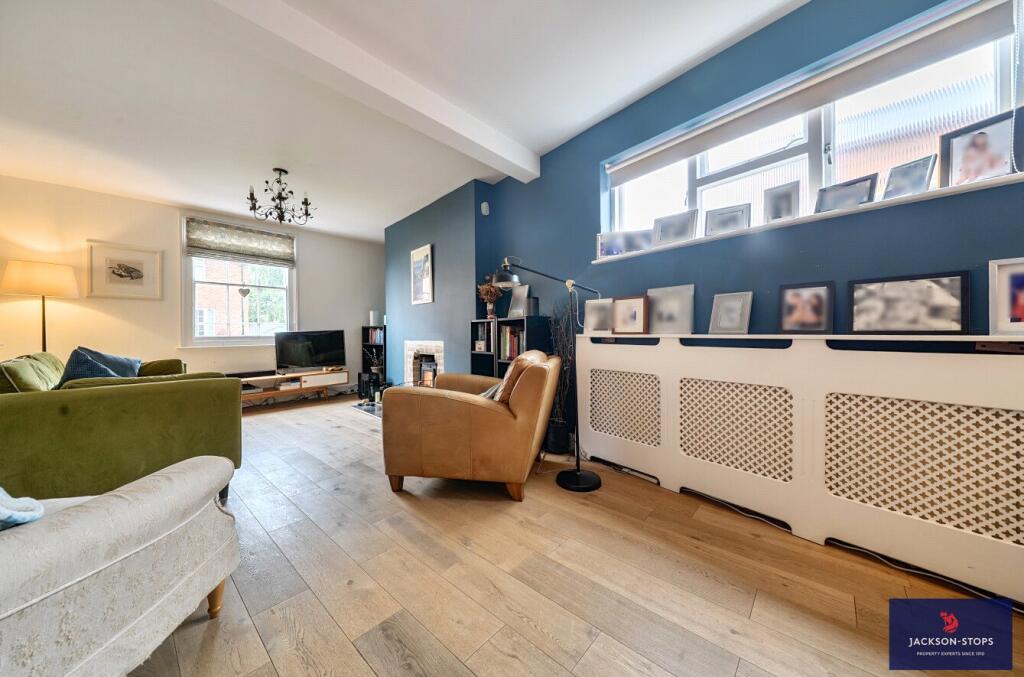 House in Luton - View 3