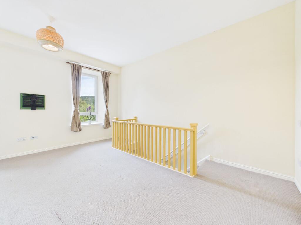 House in Motherwell - More