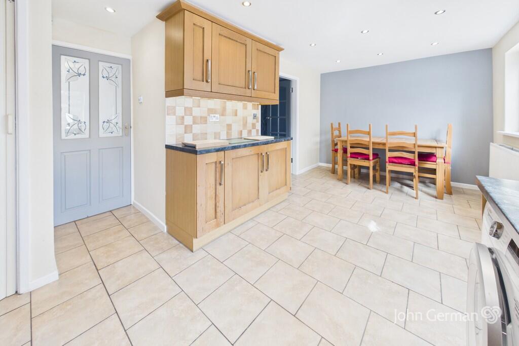 House in Stoke-on-Trent - View 5