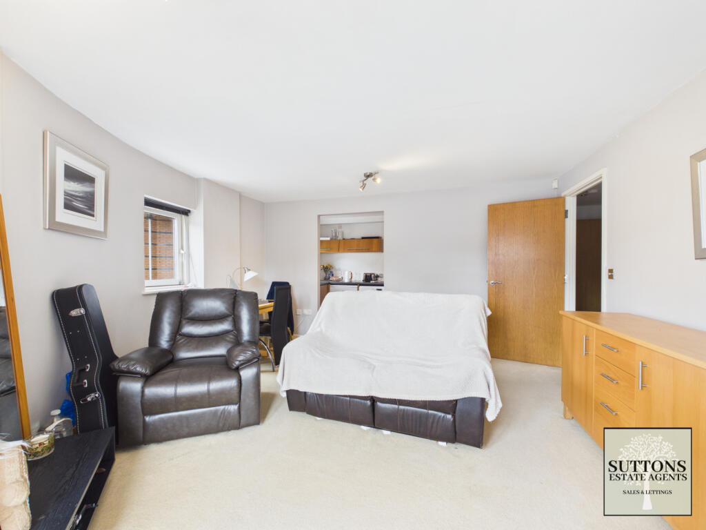 Apartment in Coventry, West Midlands - View 4