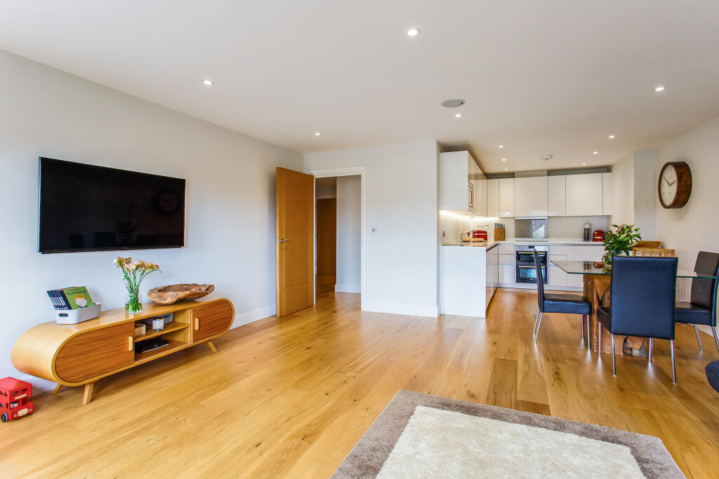 Apartment in St Albans, Cottonmill - View 2