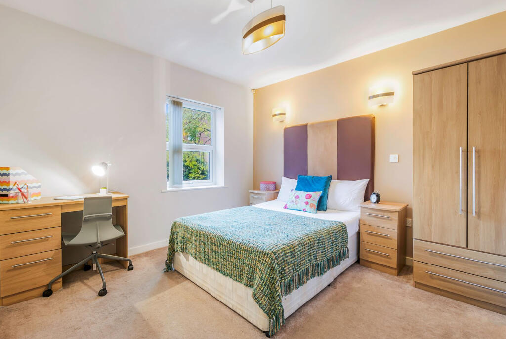 Main image of property: VICTORIA TERRACE, Leeds