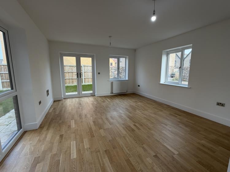 House in East Suffolk, Felixstowe - View 2
