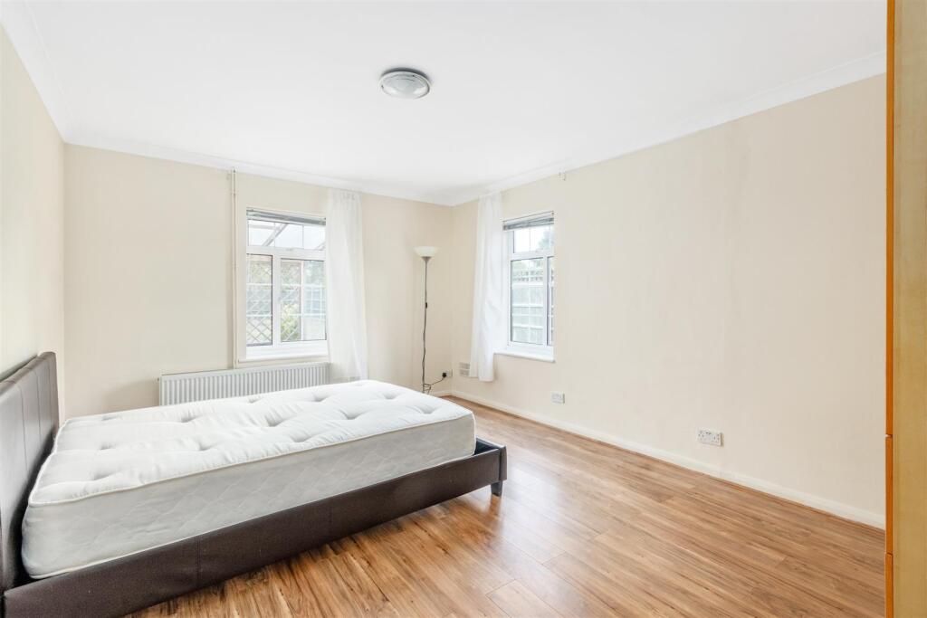 House in London - View 4
