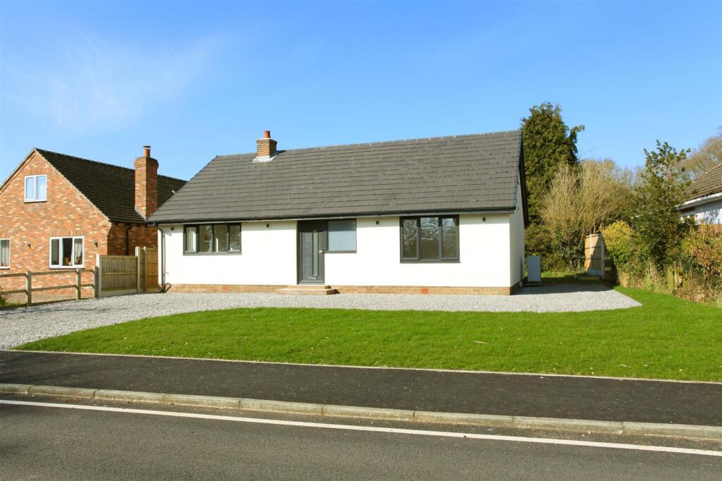 4-bed detached on The Anvil, Wood Lane, Hinstock, Market Drayton, £400,000
