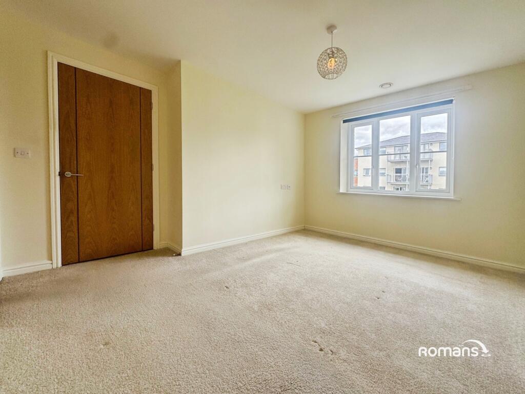 Apartment in Basingstoke, Kings Furlong - View 5