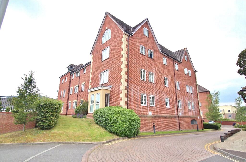 Main image of property: Crane House, 2 Peel Close, Verwood, Dorset, BH31