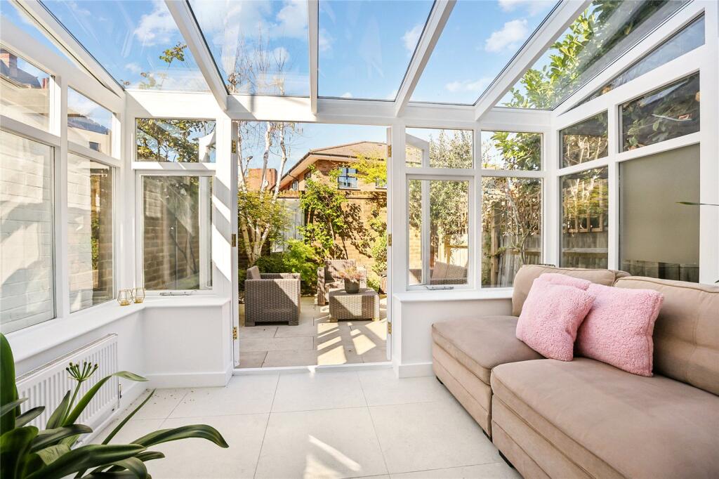 House in London, Shepherd's Bush - View 3