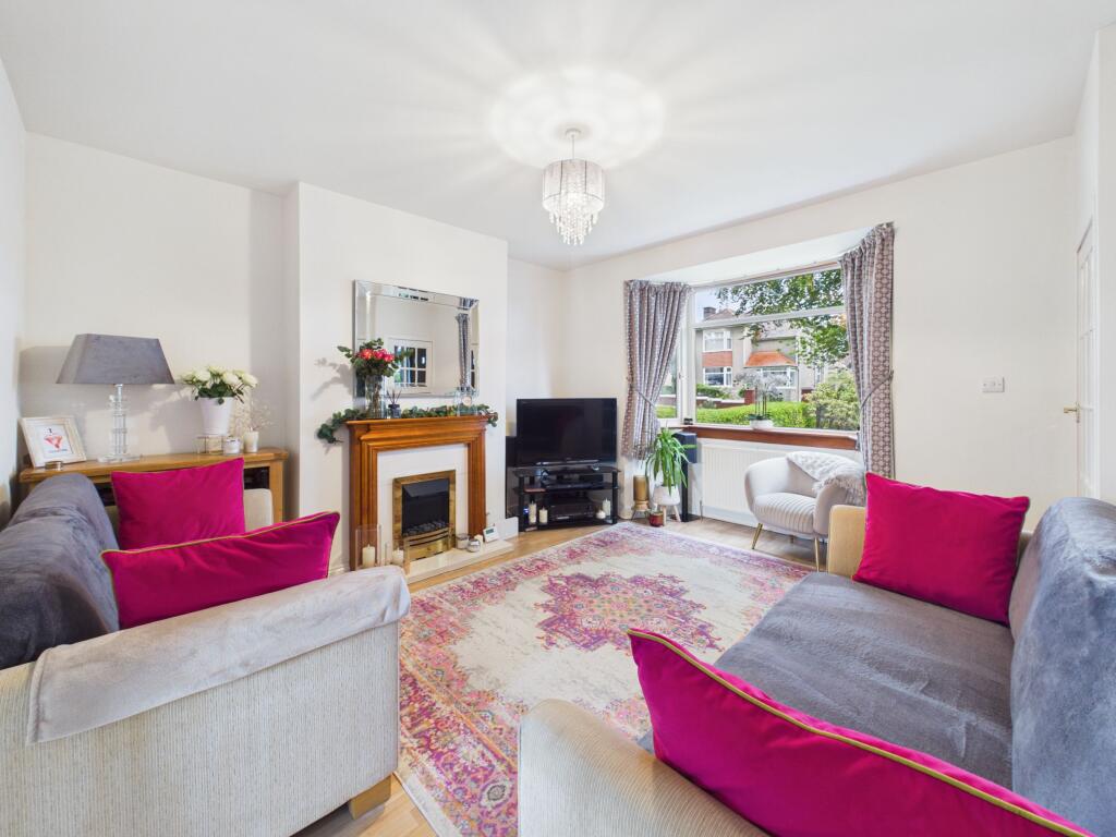 House in Glasgow - View 2