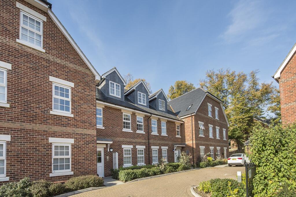 Main image of property: Norris Close London Colney AL2