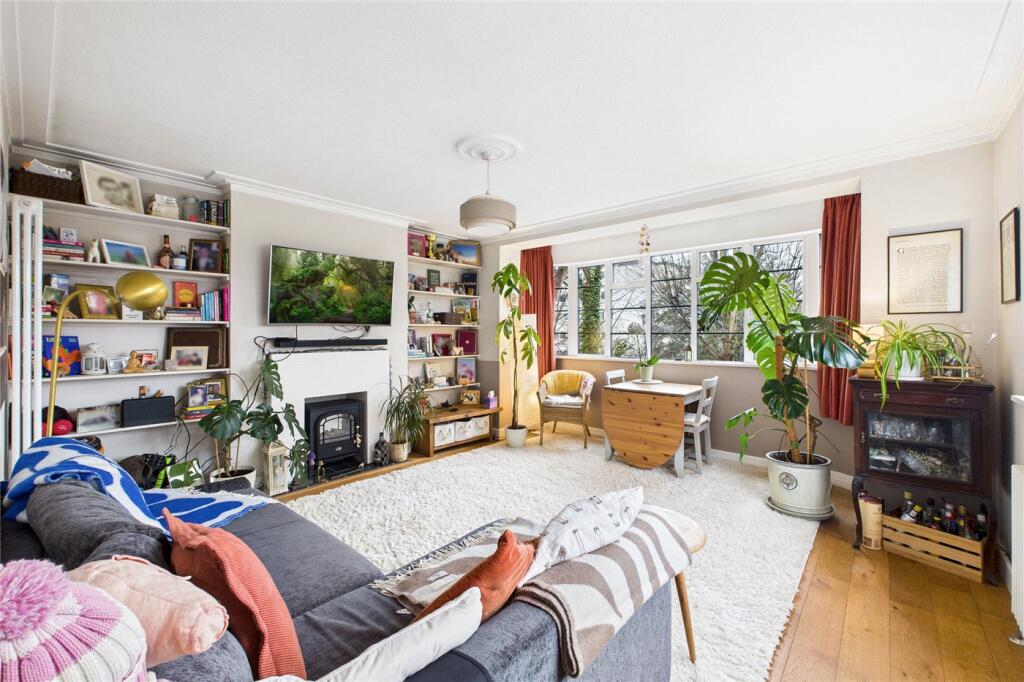 Main image of property: Leigham Court Road, London, SW16