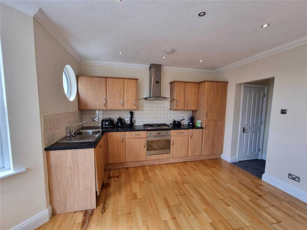 Brambletye Park Road, Redhill, Surrey, RH1 - View 2