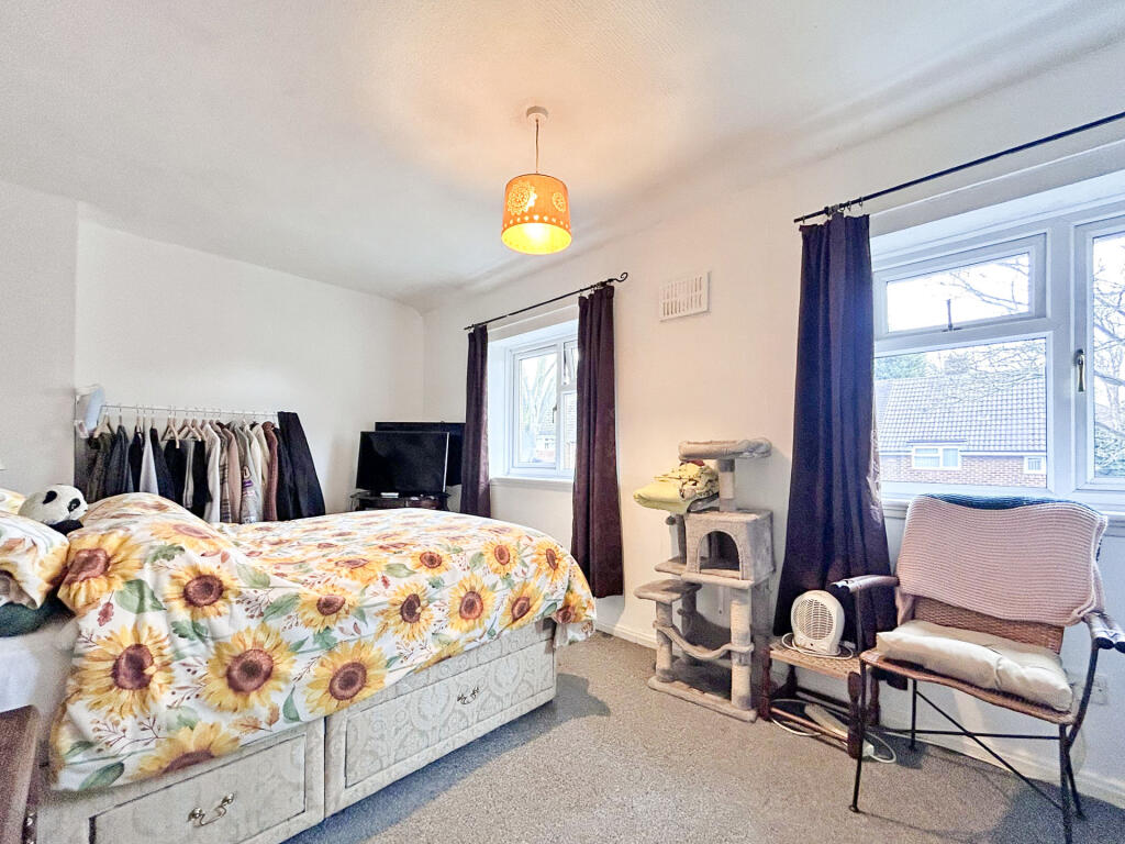 Walnut Lane, Wednesbury - More