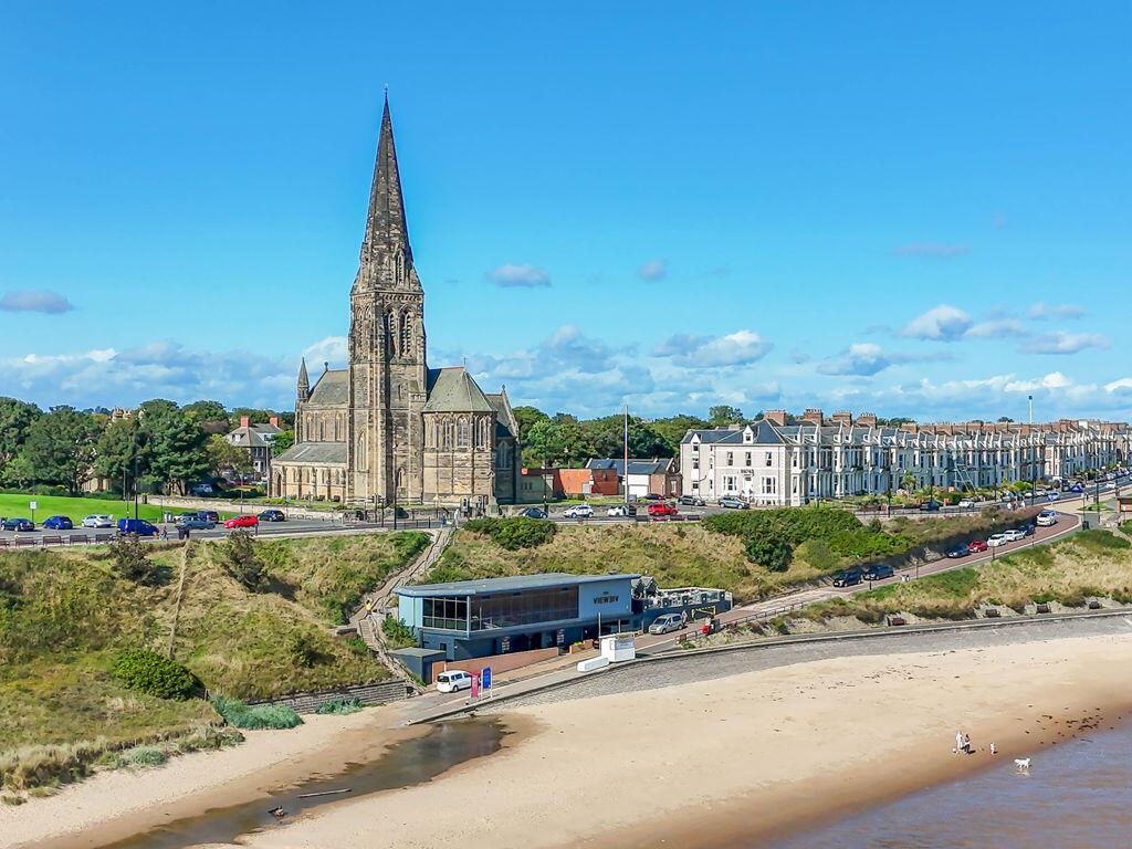 7-bed terraced on Long Sands, 1 Beverley Terrace, Cullercoats, North Tyneside, £1,295,000