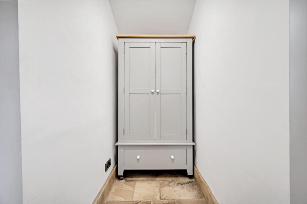 Additional image 28 of Pollard Row, Fence