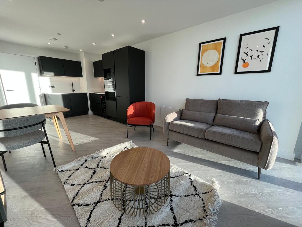 Main image of property: 1 Trinity Way, Manchester, M3