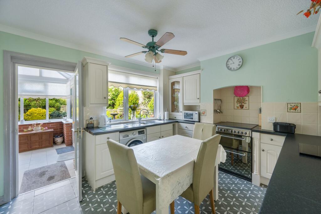 Hundleby Road, Spilsby, PE23 - View 6