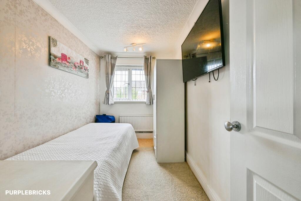 House in Nottingham, Rise Park - View 4