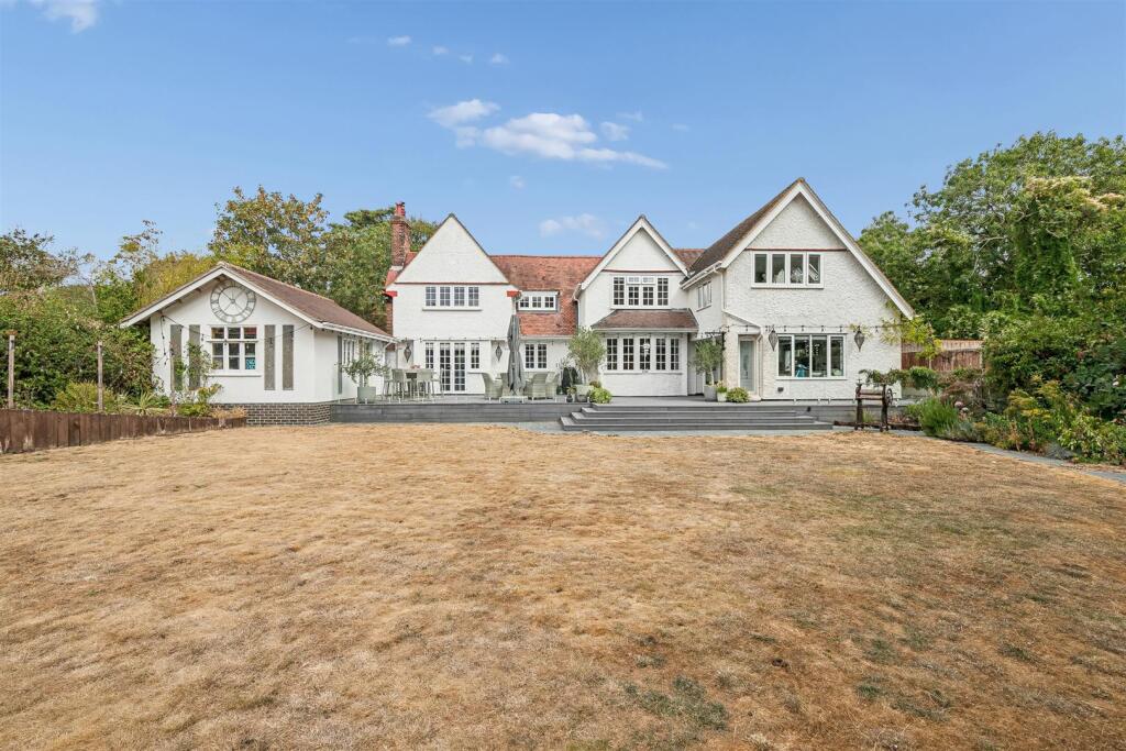 House in Letchworth, The Grange Estate, Jubilee Industrial Centre - View 3