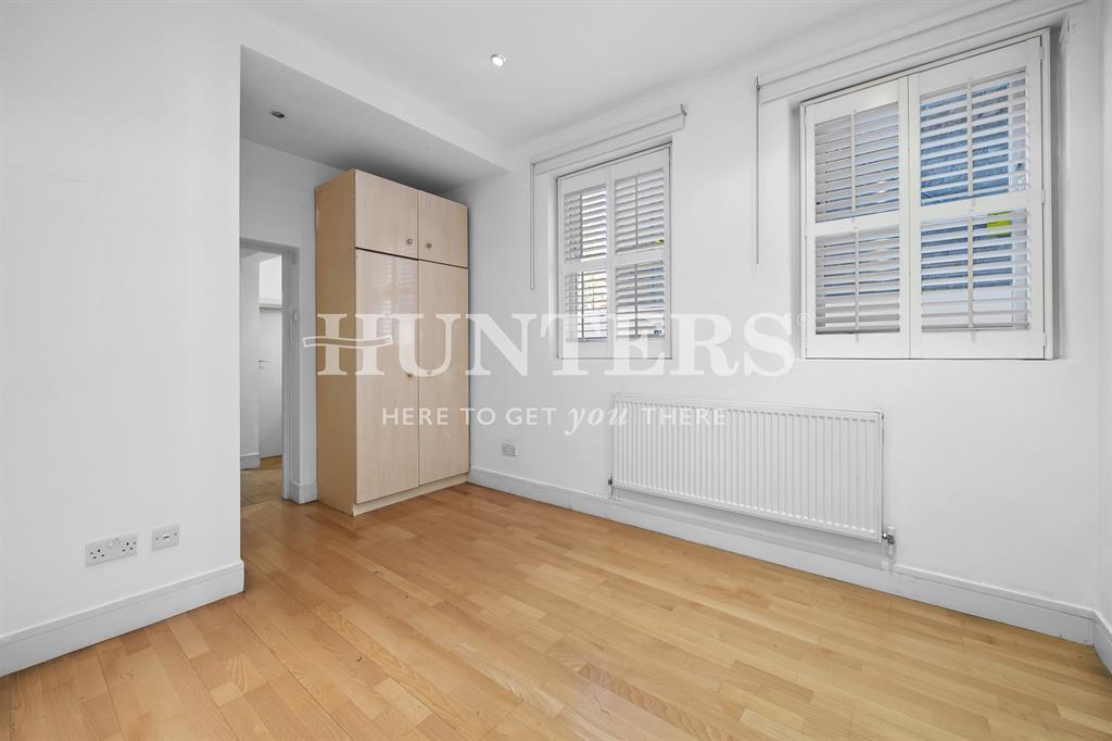 Apartment in London - More