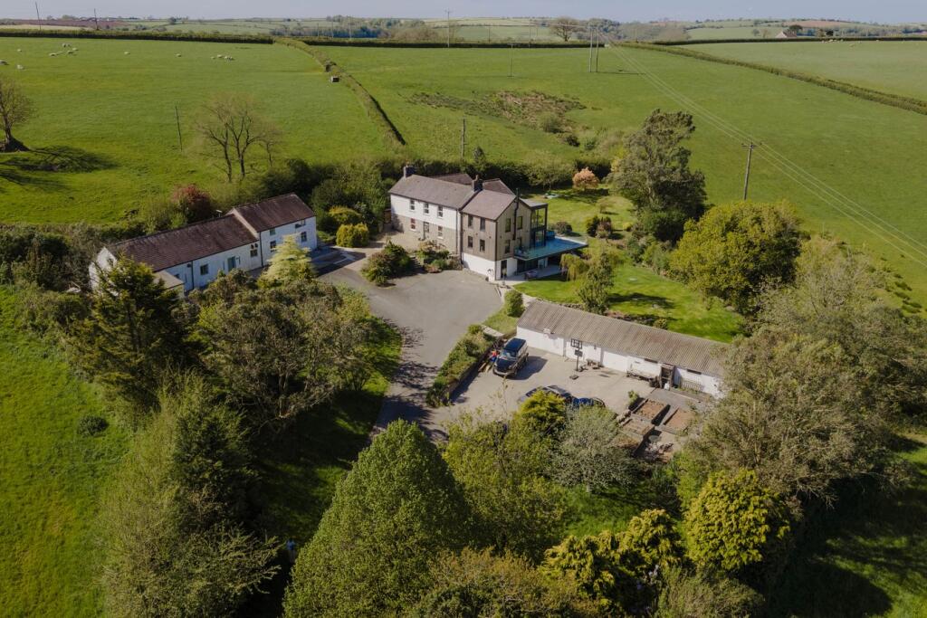 Main image of property: Laugharne, Carmarthen, SA33