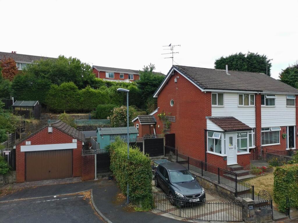 Main image of property: Chetwyn Avenue, Royton