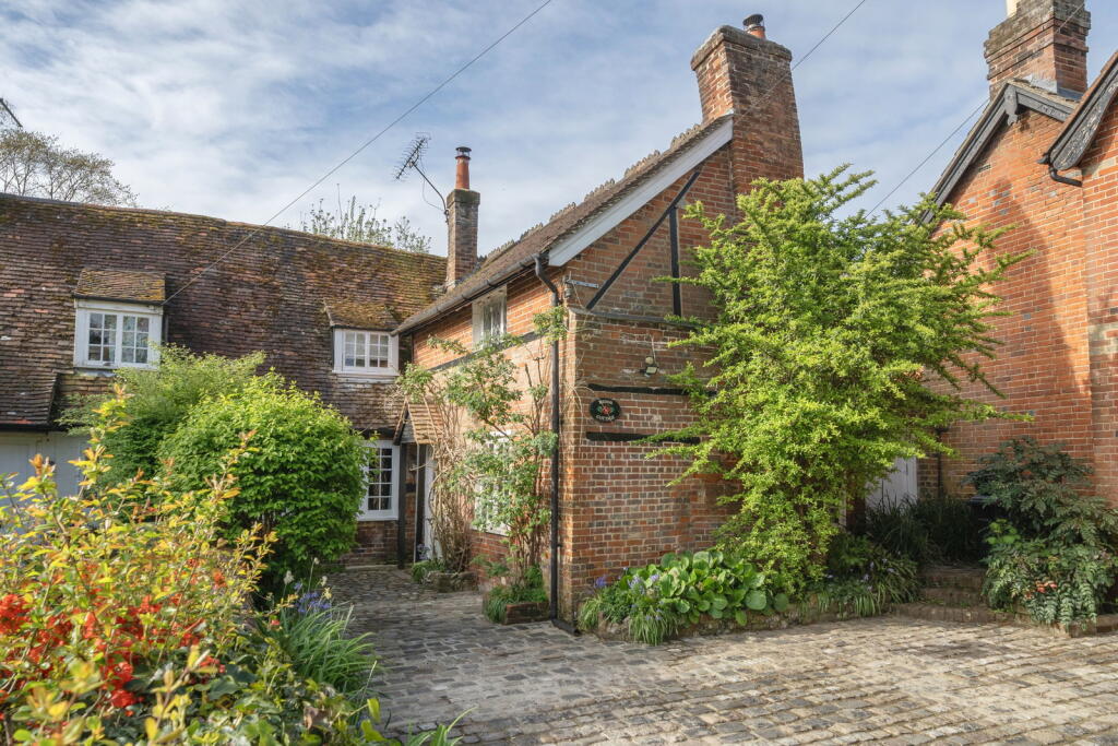 Main image of property: Queen Street , Twyford, SO21
