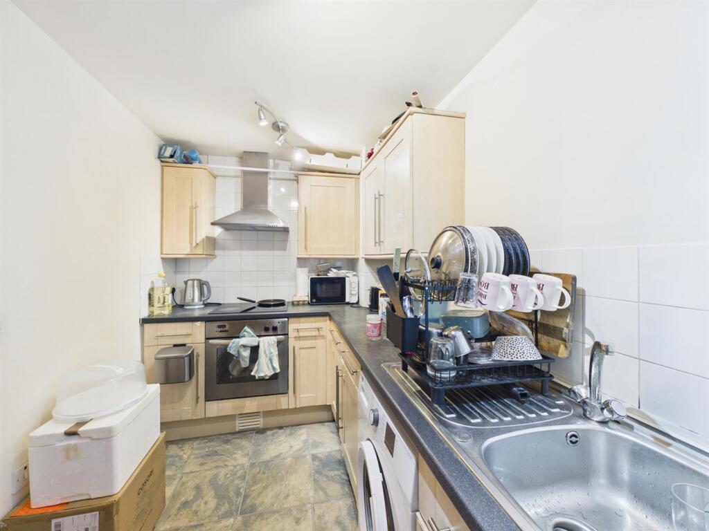 House in Worcester - View 4