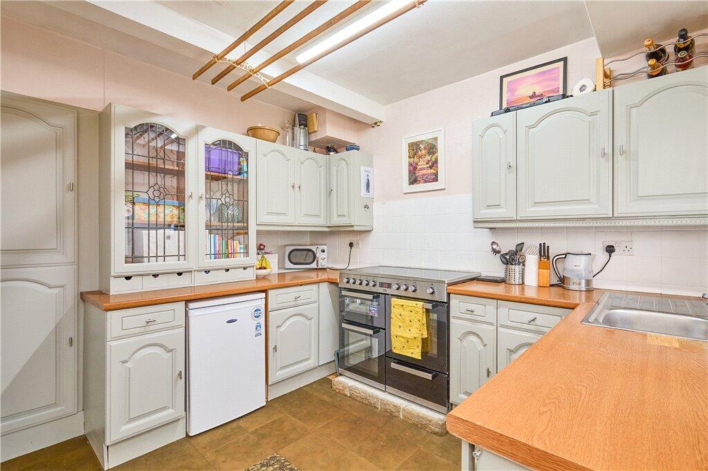 House in Bradford, Menston - View 6