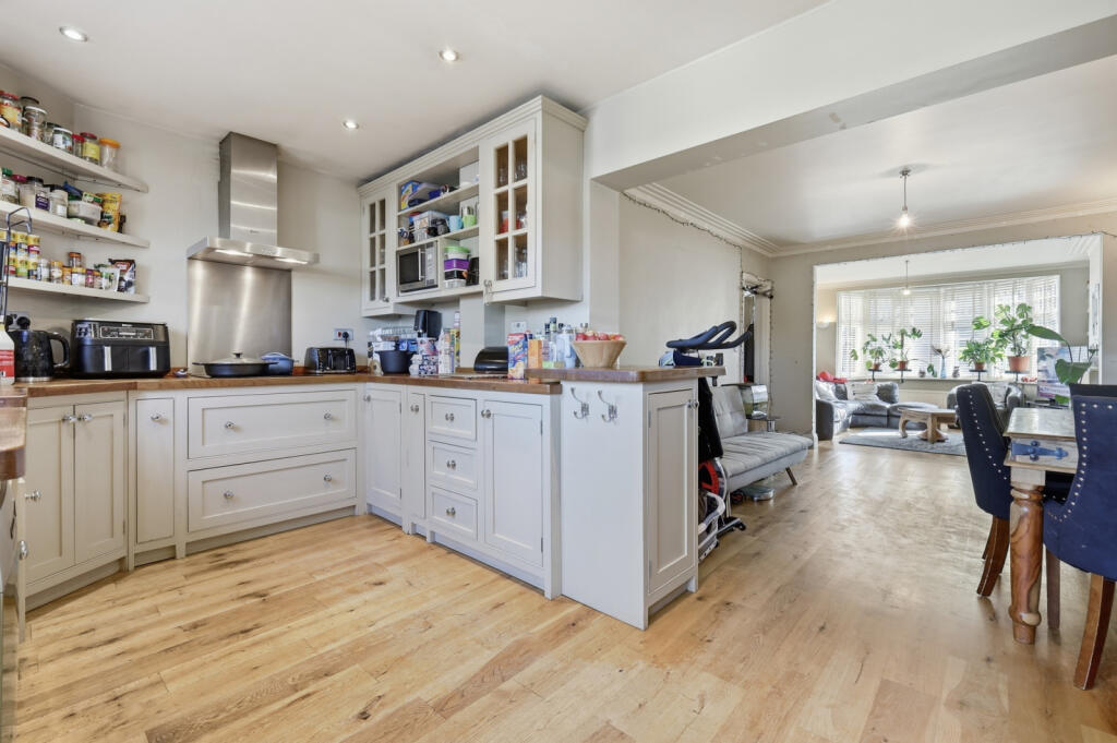 House in London, Friern Barnet - View 5