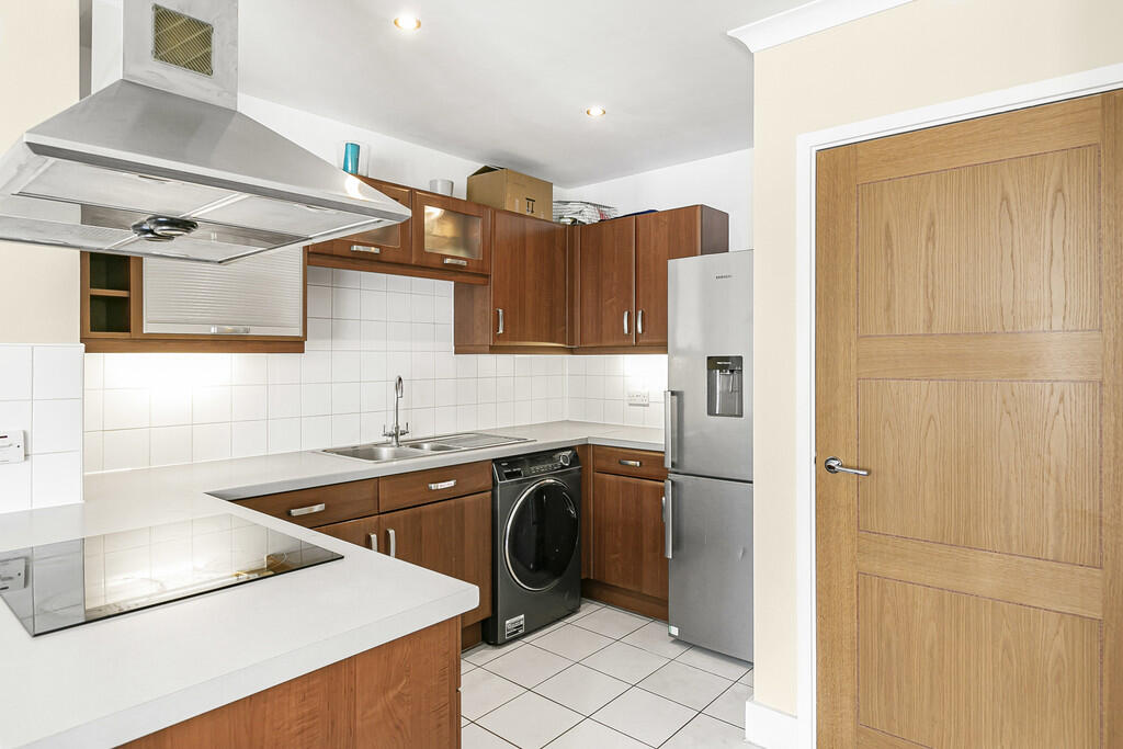 Apartment in London - More