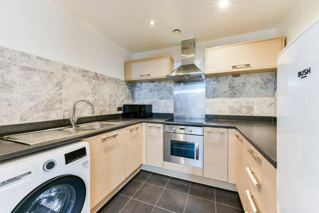Apartment in London - View 3