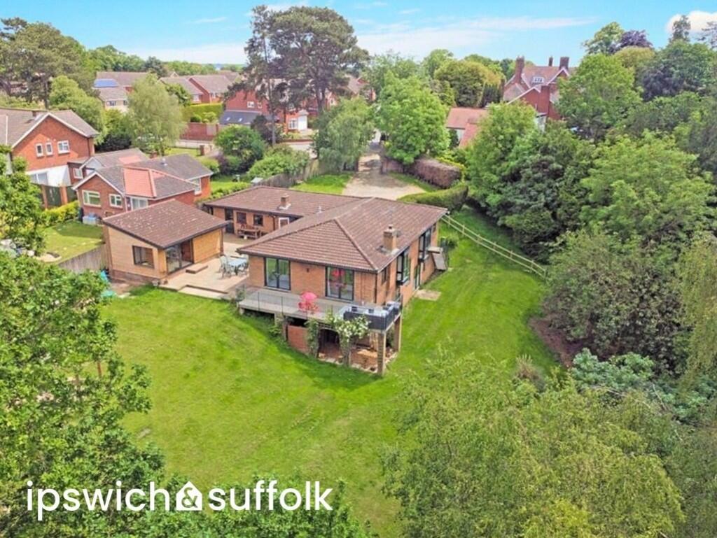 Main image of property: Queenscliffe Road, Ipswich