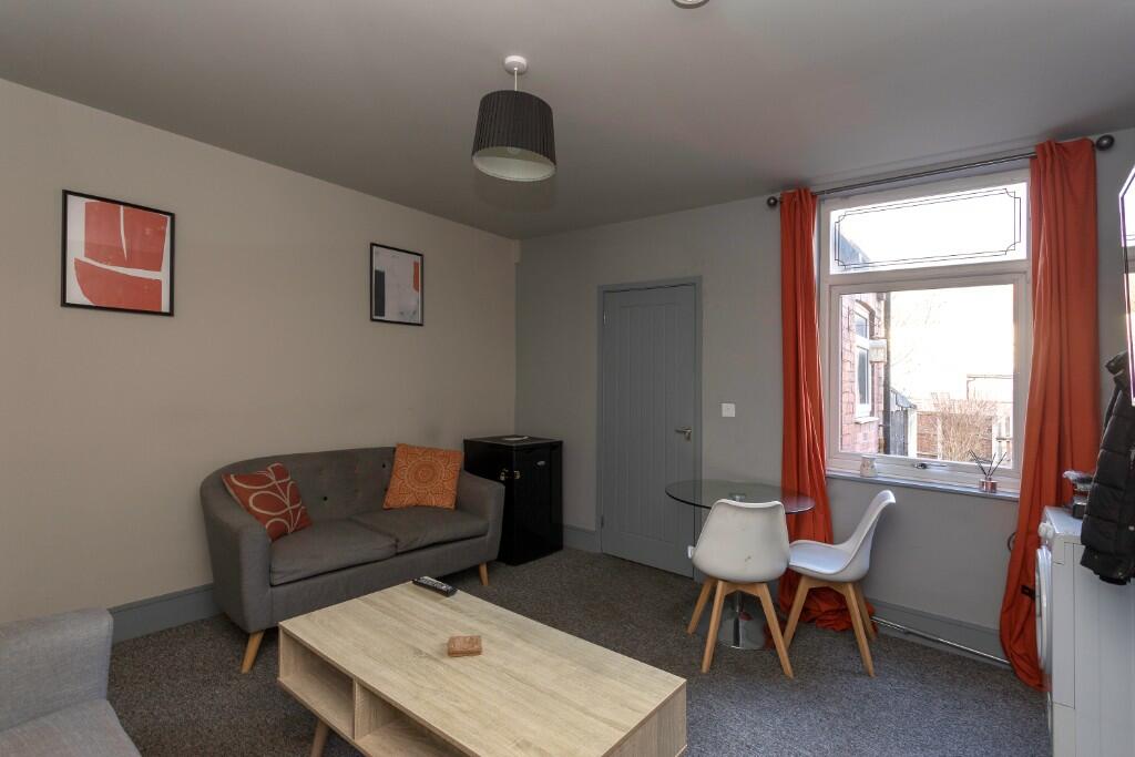 King Street, Normanton, West Yorkshire, WF6 photo 3