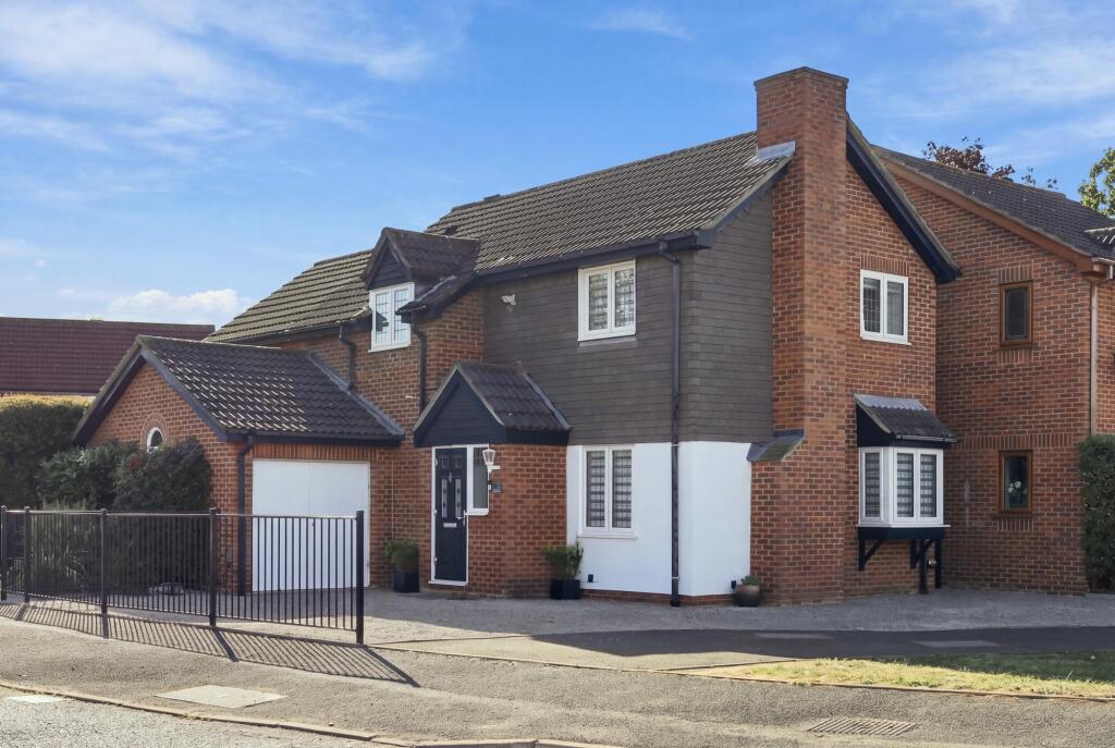 Main image of property: ST LEONARDS WAY, Hornchurch, Havering