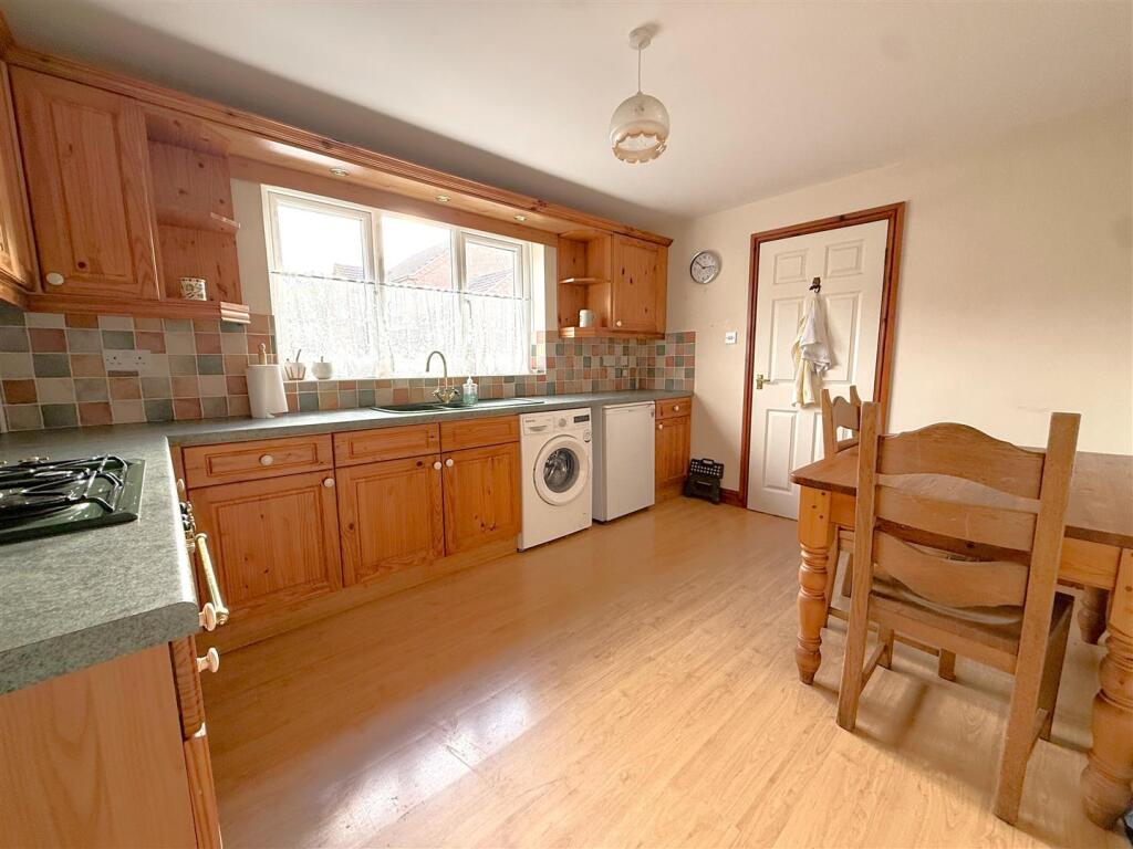 House in Melton, Bottesford - View 5