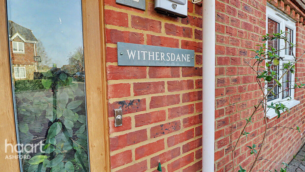 Haywain Close, Ashford photo 4