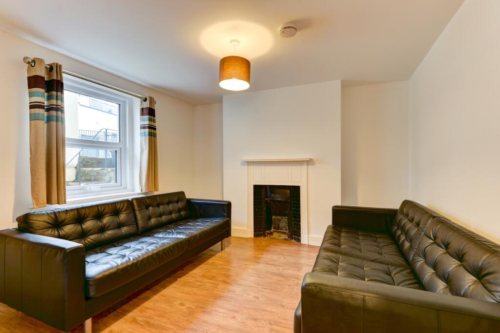 House in Brighton, Round Hill - View 5