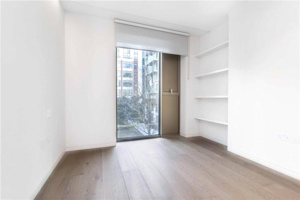 Apartment in London - More