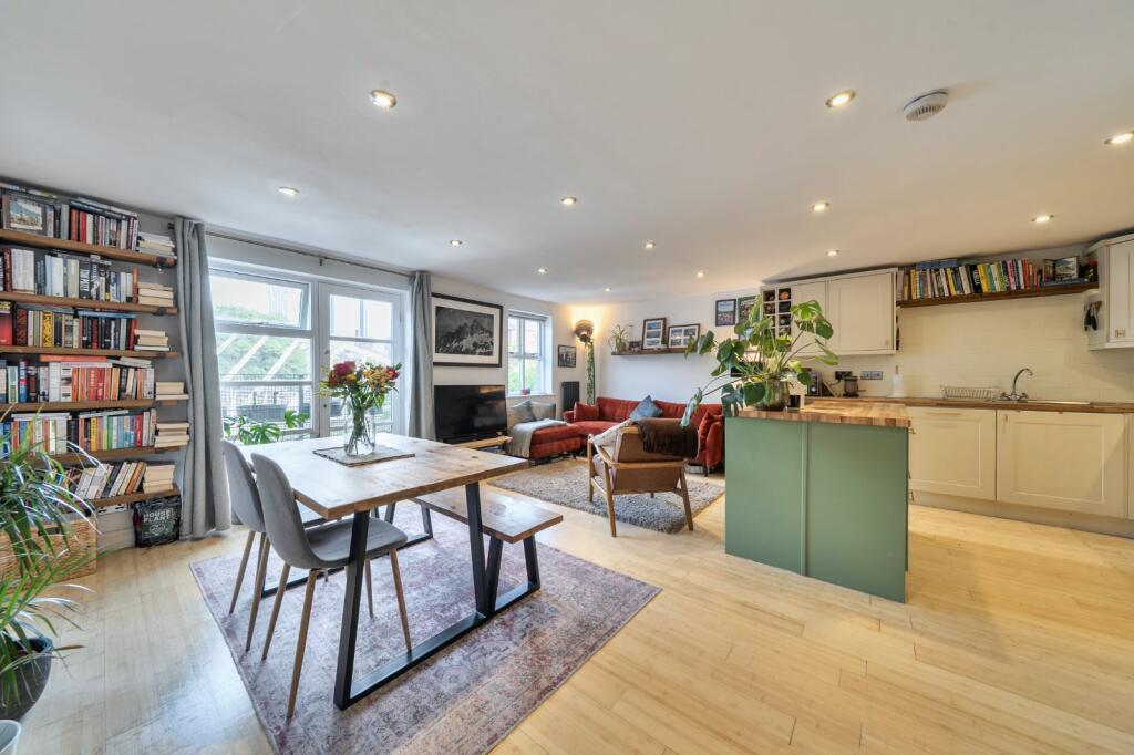 Main image of property: Ship Canal House, 25 Slate Wharf, Manchester, Greater Manchester, M15