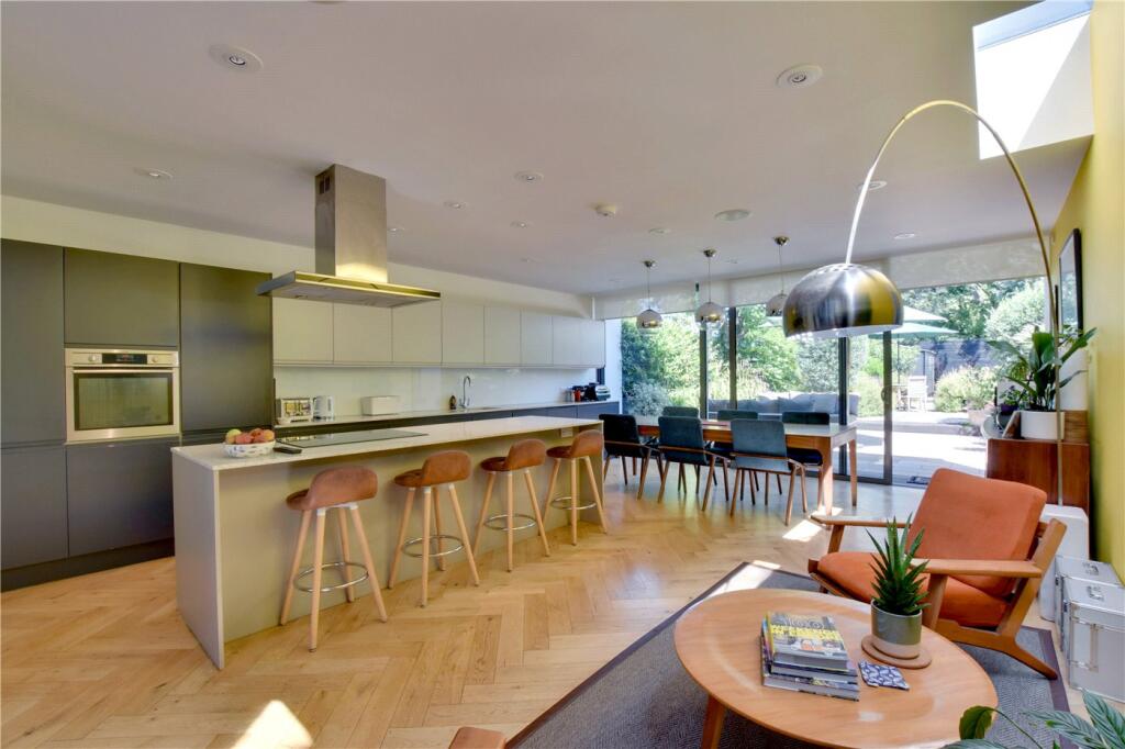 House in London - View 4