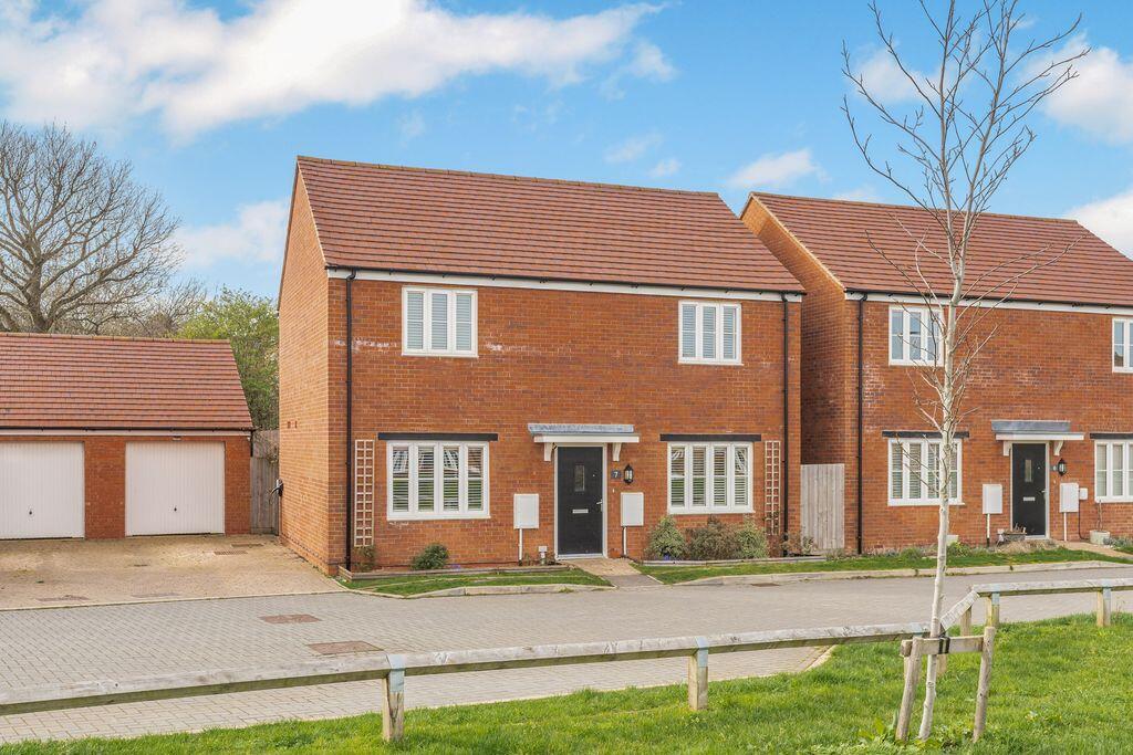 4-bed detached on 7, Callow Drive, Bloxham, £460,000