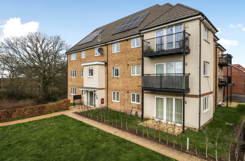 Main image of property: Ellwood Fields, Binfield, Bracknell, Berkshire, RG42